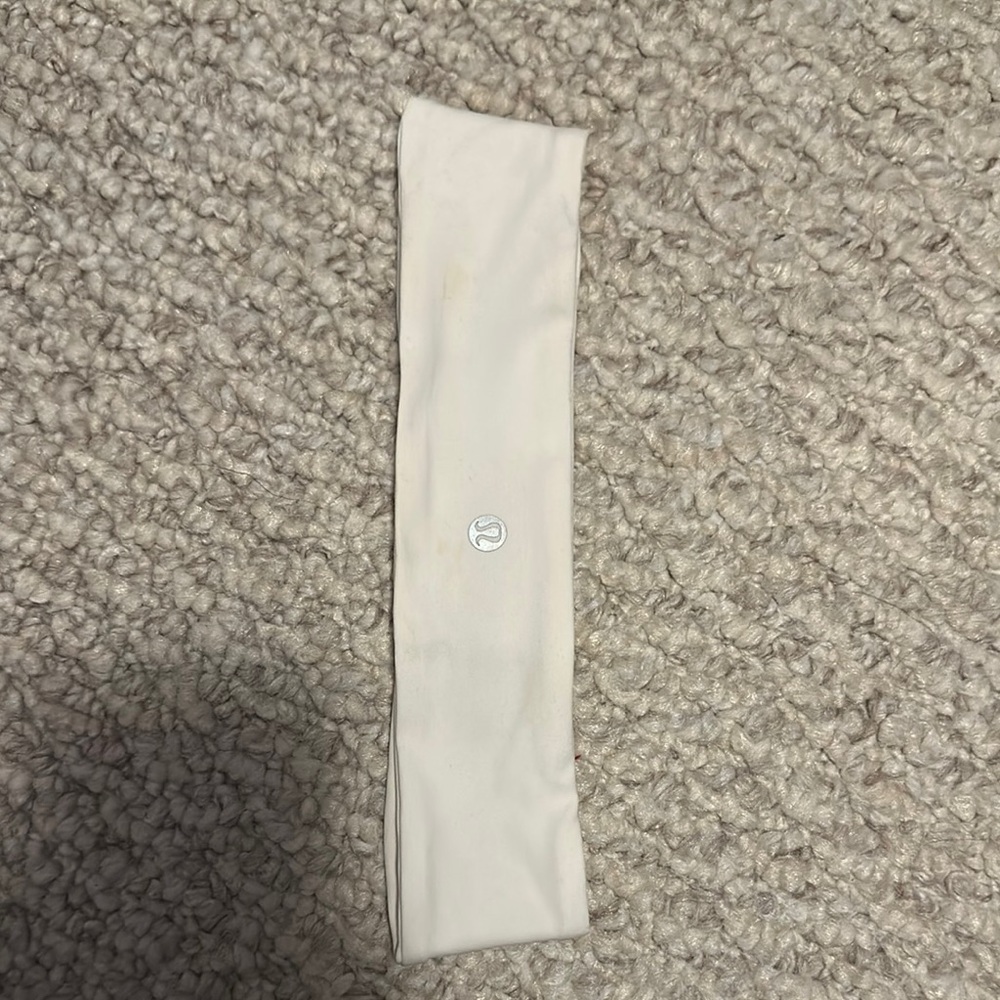 Cream Textured Hair Accessory